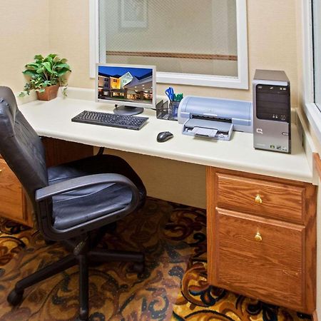 Country Inn & Suites By Radisson, Knoxville West, Tn Бизнес снимка