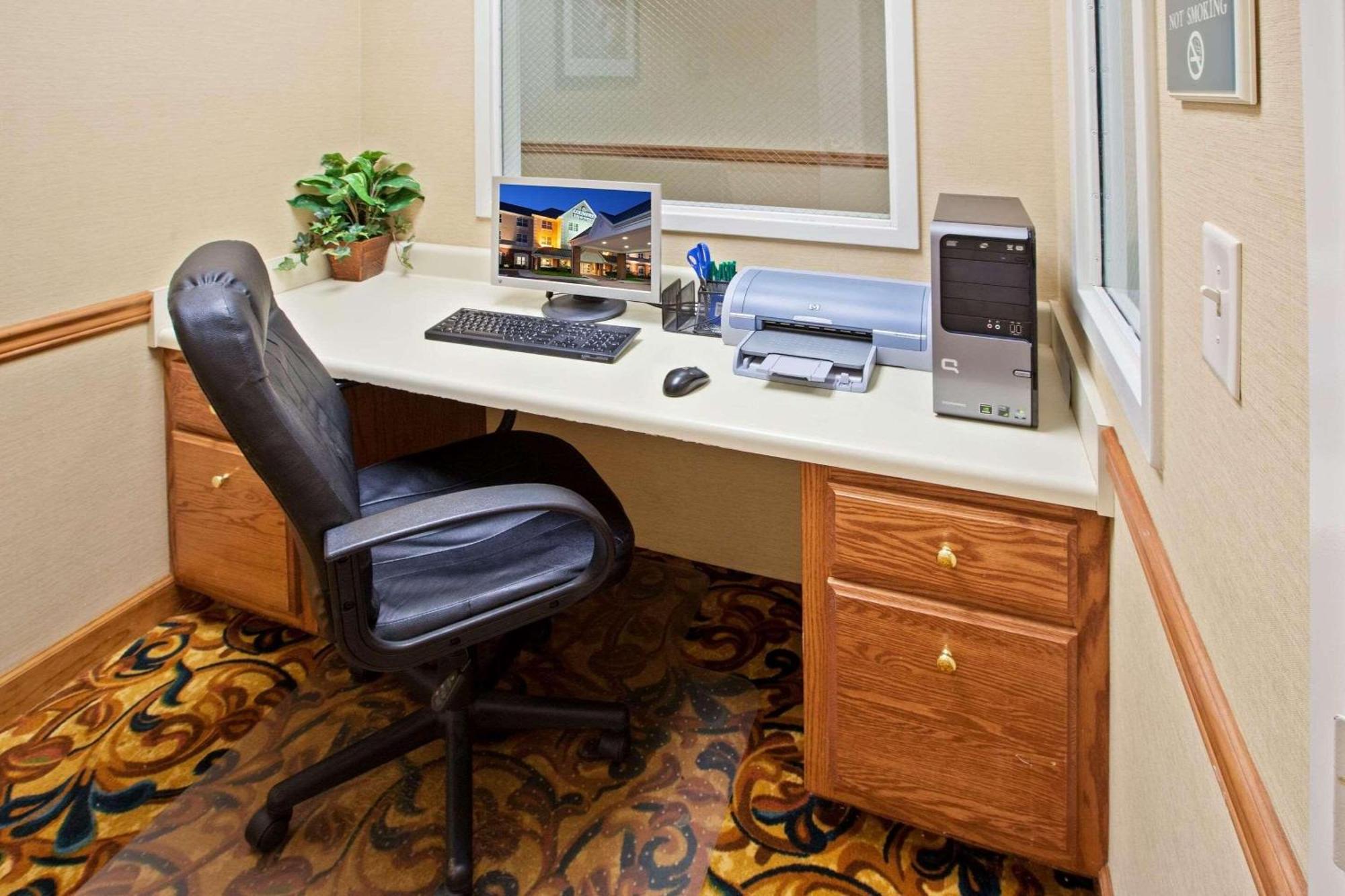 Country Inn & Suites By Radisson, Knoxville West, Tn Бизнес снимка